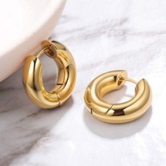 New 14K Gold Plated Chunky Tiny Hoop Earrings - Picture 1 of 5